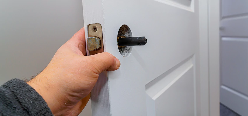 Nighttime Locksmith For Lock Repair in Irvine, CA