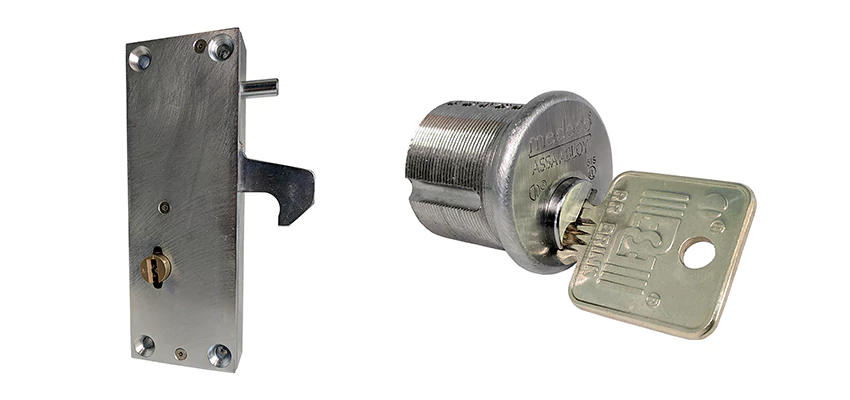 RR Fence Gates Brink Locks Repair in Irvine, California